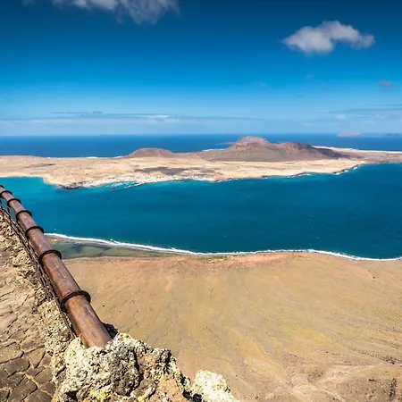 维托克拉斯兰萨罗特度假公寓 酒店 4*