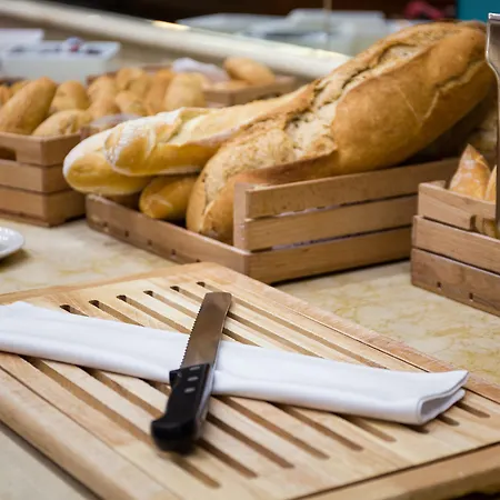 维托克拉斯兰萨罗特度假公寓 酒店 4*